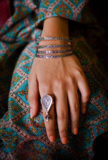 Avika - Silver Bangles (Pair)