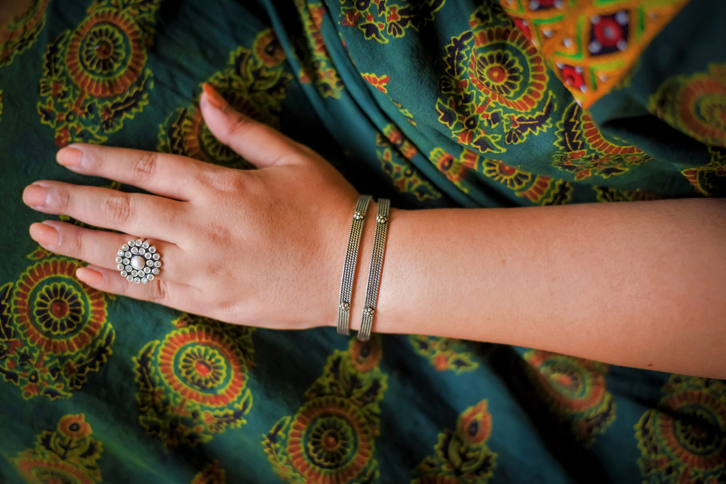 Dana - Silver Bangles (Pair)