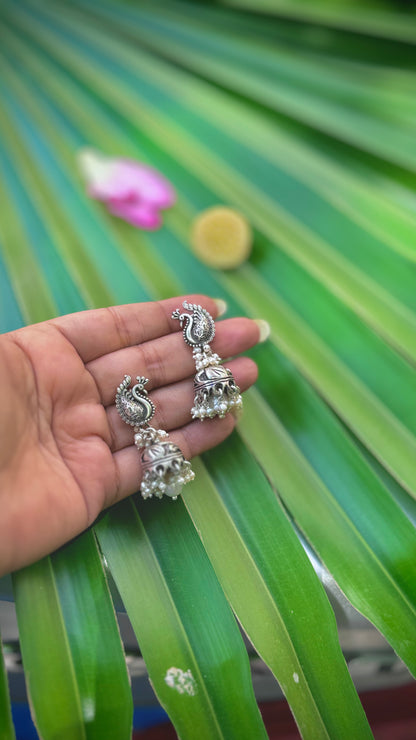 Utsav (Moti Edit)  : Timeless elegance wrapped in pearls and pure silver.